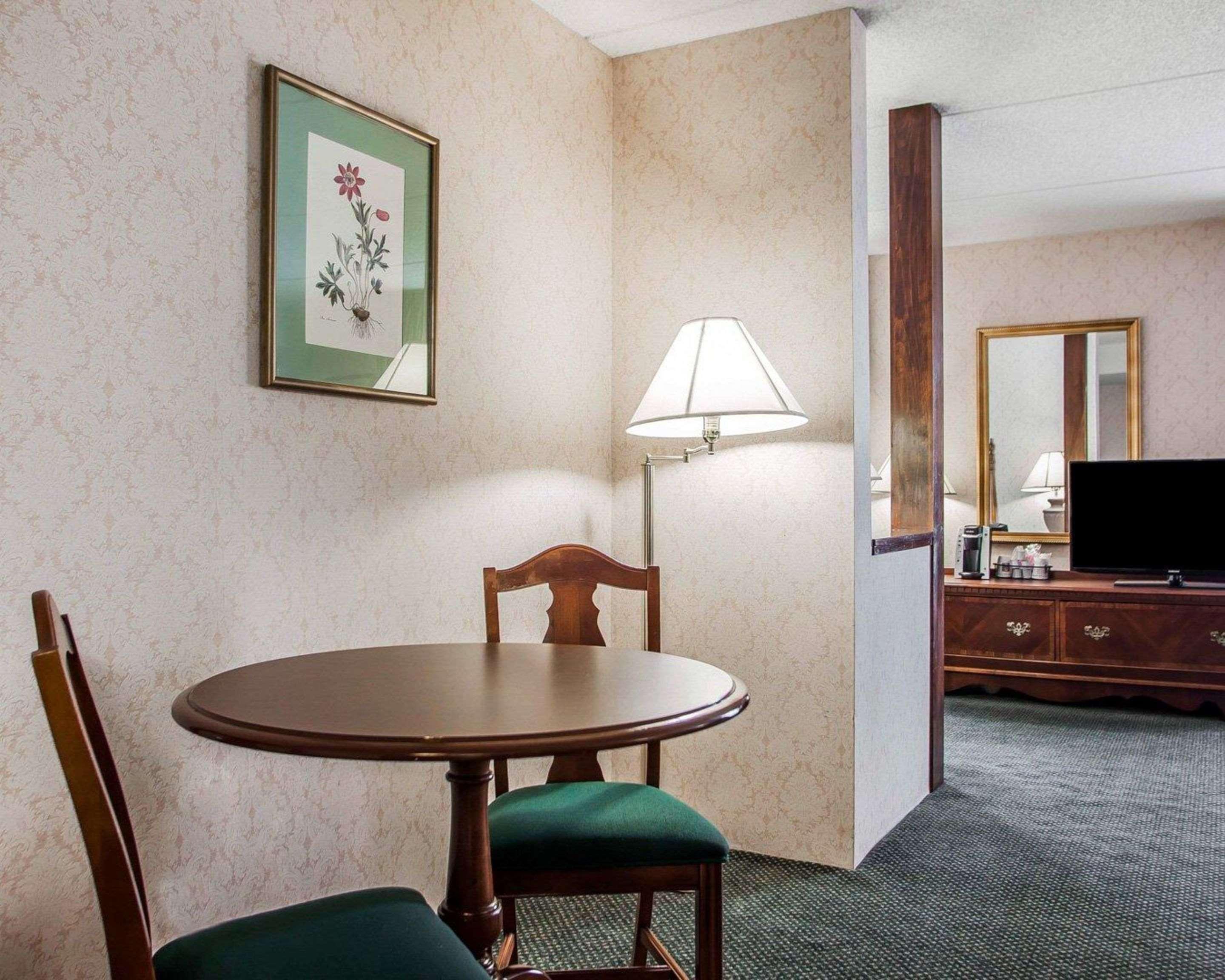 Quality Inn Montgomeryville-Philadelphia Екстериор снимка
