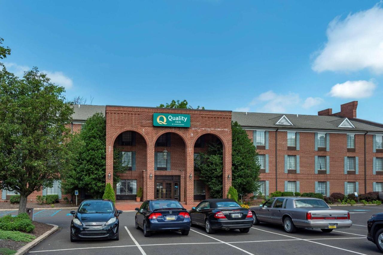 Quality Inn Montgomeryville-Philadelphia Екстериор снимка