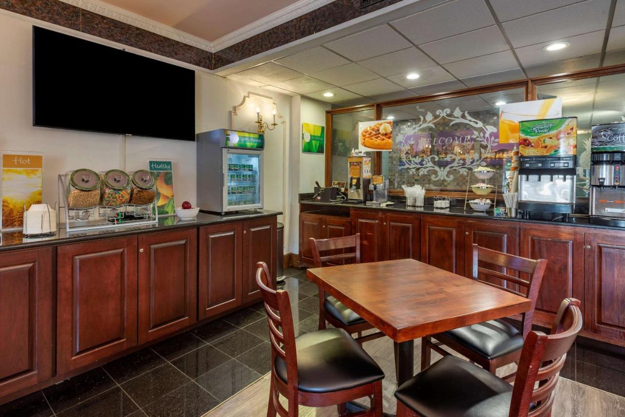 Quality Inn Montgomeryville-Philadelphia Екстериор снимка